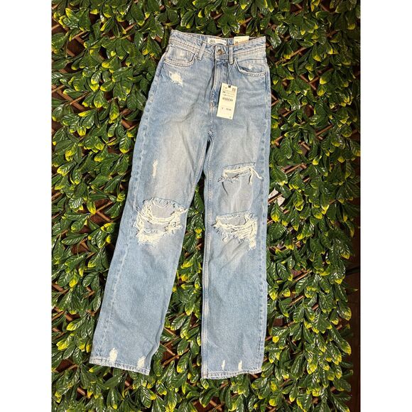 Zara Straight Fit High Rise Light Wash Distressed Jeans Size 2 NWT - Picture 1 of 5